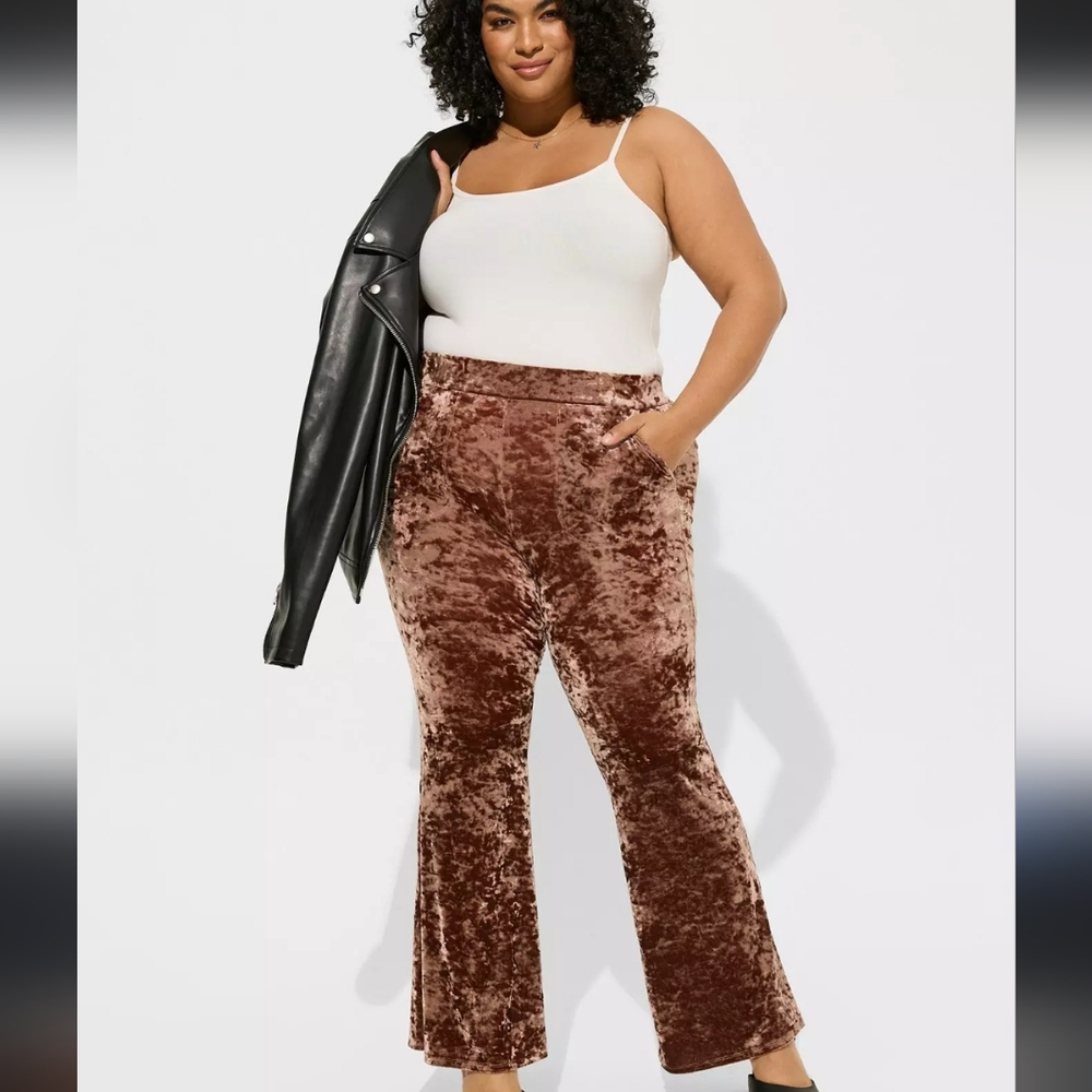 Torrid Full Length Crushed Velvet Pocket Flare Pants 2, 18/20, 2X